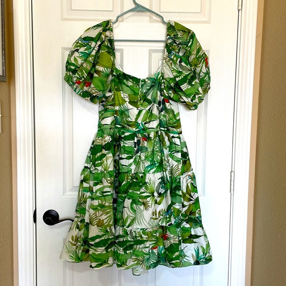 NWT Antonio Melani
Paola Jungle Tropical Print V-Neck Short Sleeve Dress - Picture 4 of 5